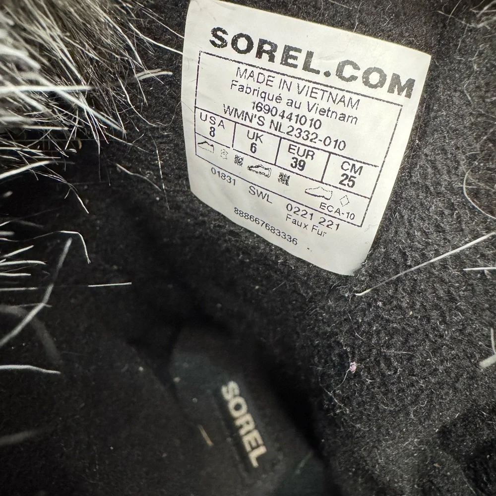 SOReL ‘Tofino II' Faux Fur Lined Waterproof Boot (Women size 8